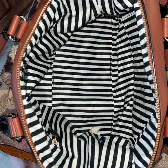 Kate Spade Satchel/Crossbody/shoulder bag turn lock Brown leather amazing cond - Picture 8 of 17